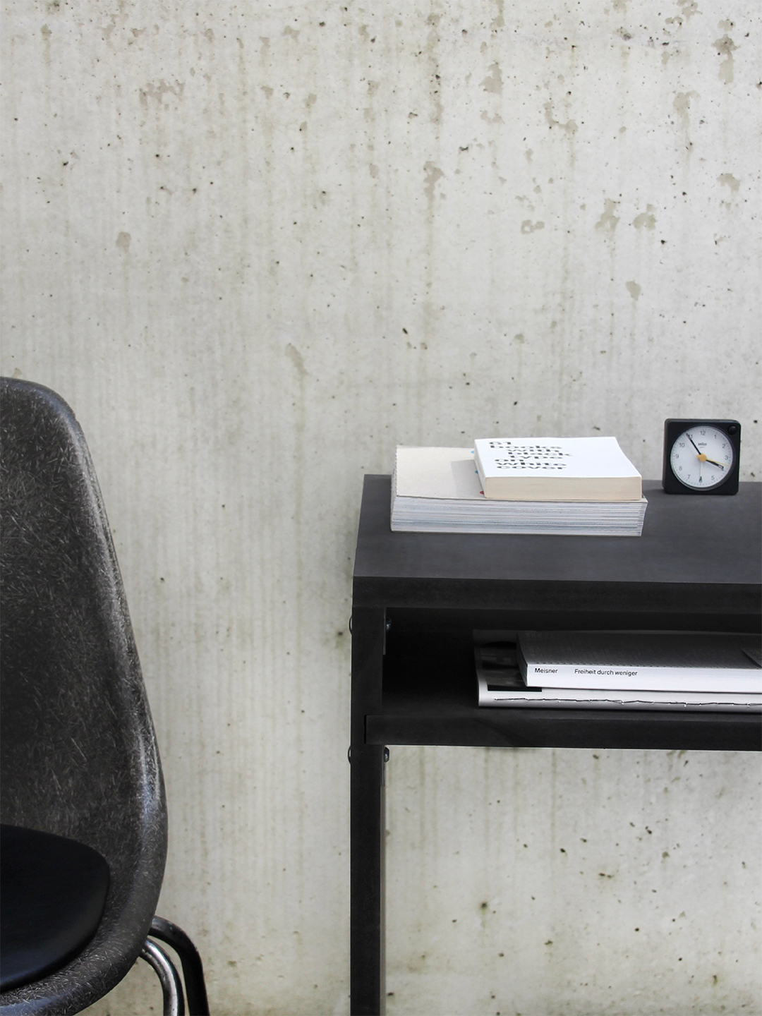Compact Table